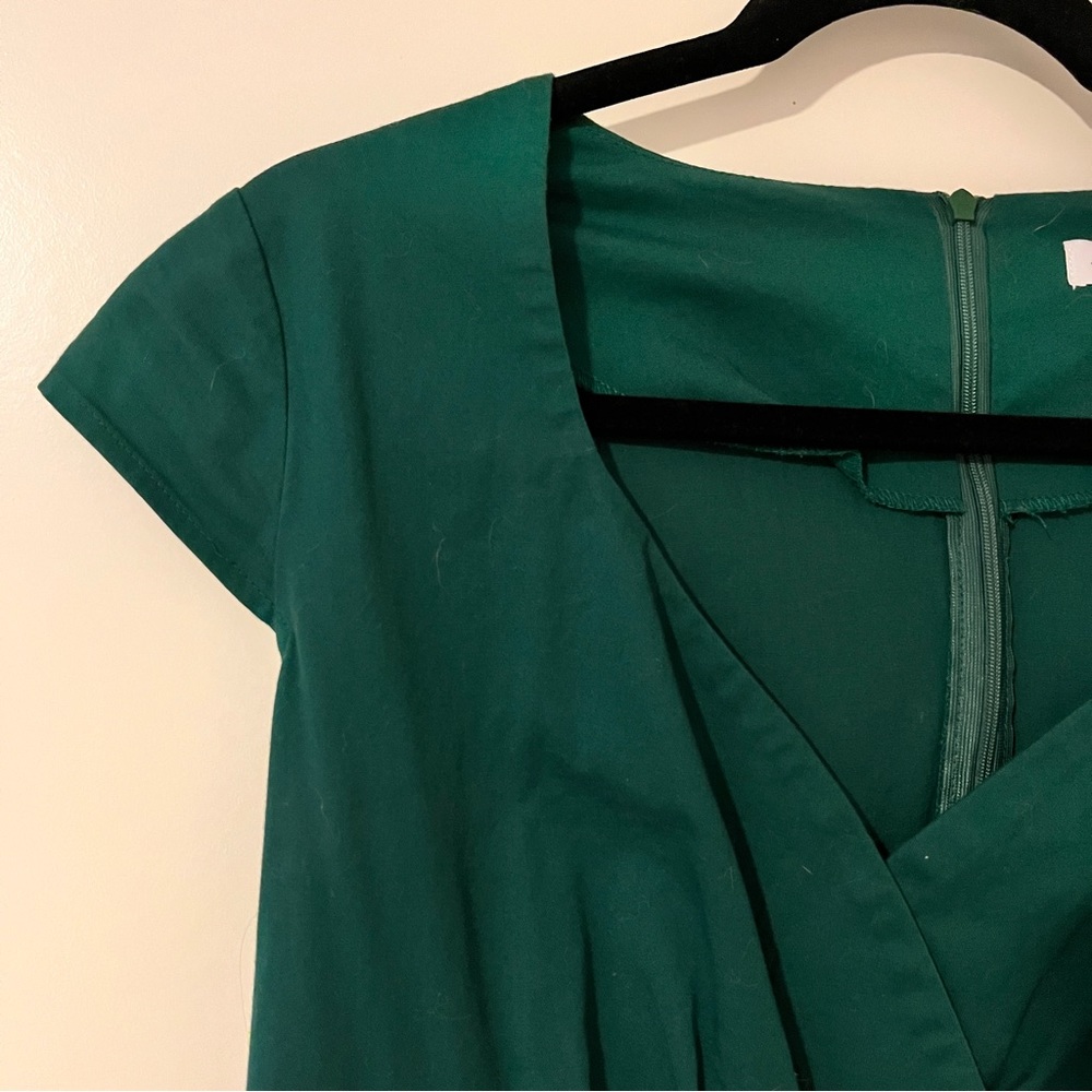 Adorable 40s swing dance dress! 🍏